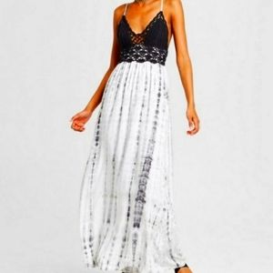 Xhilaration maxi dress